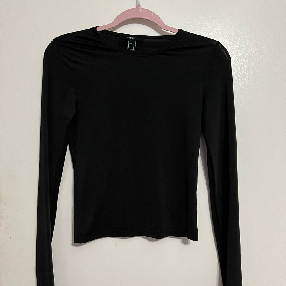 Forever 21 Fitted Athletic Black Long Sleeve